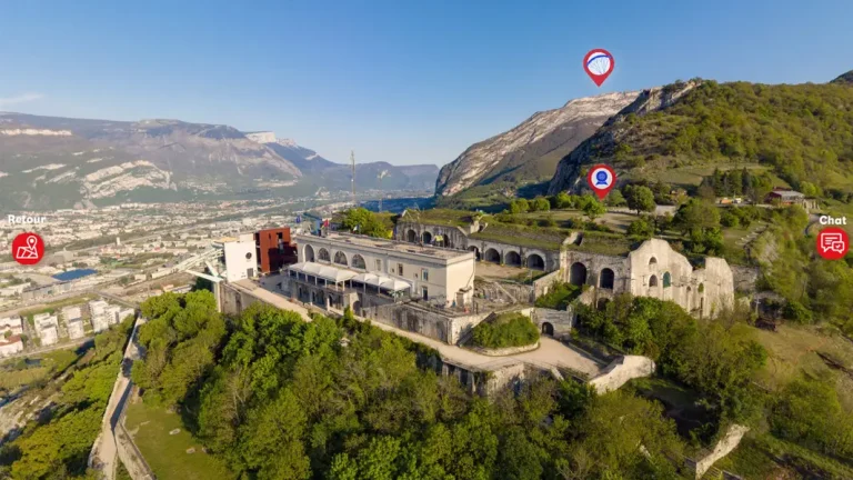Le fort de la Bastille à Grenoble vu par drone