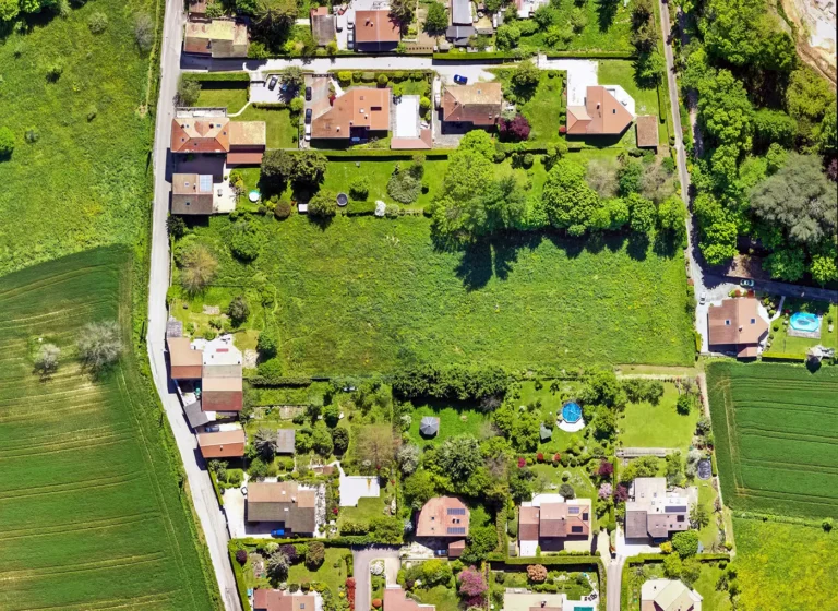 Orthophoto par drone d’un quartier résidentiel de Voiron - Le Domaine d'Anthyllis